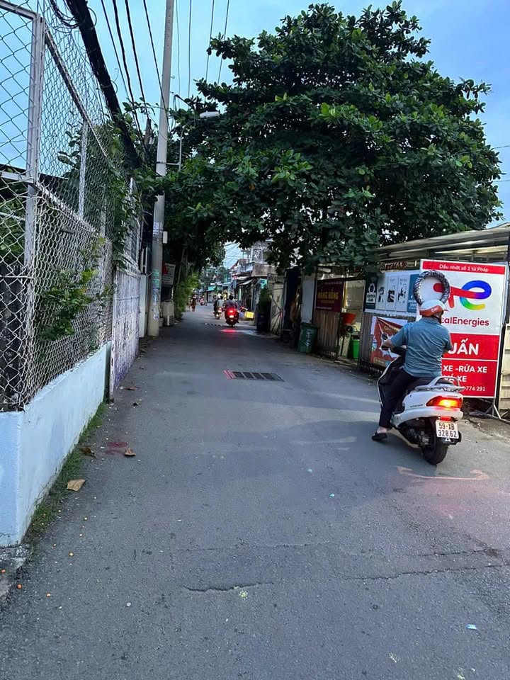 Nhà mặt tiền kinh doanh đường số 18, Phường Linh Trung, Thủ Đức 107m² - Giá chỉ 5.5 tỷ, thương lượng nhẹ!