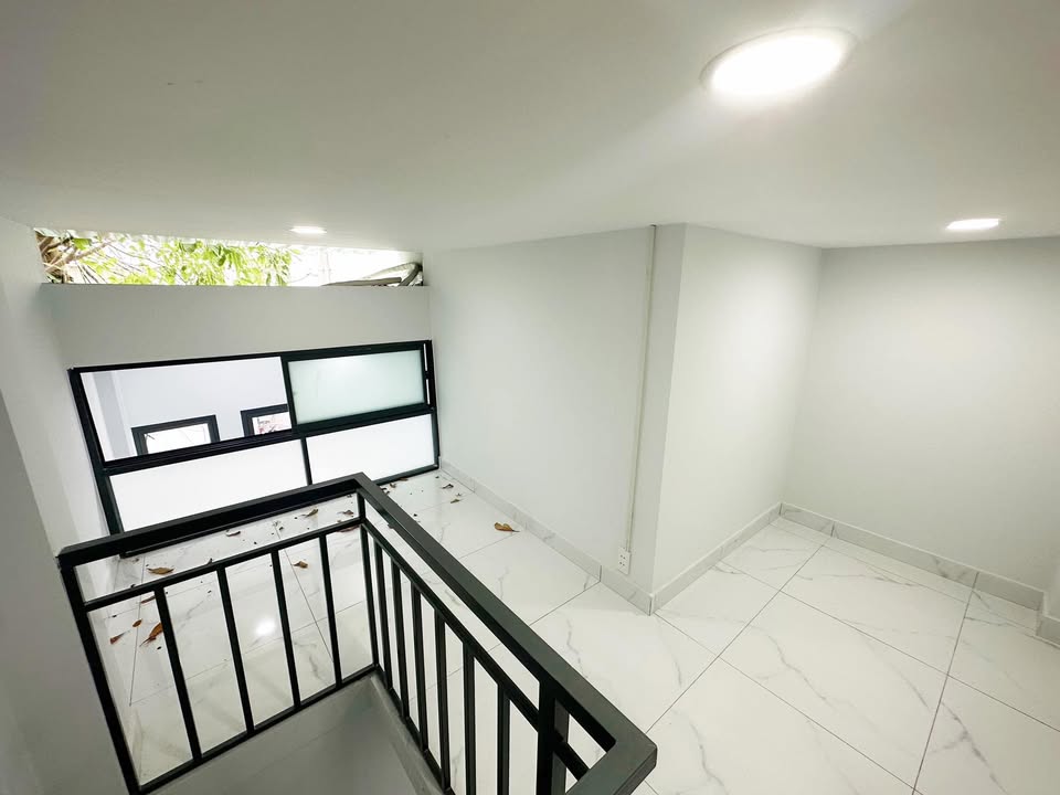 Nhà phố mặt tiền Trần Kế Xương, Phú Nhuận, 22m² giá 3 tỷ - Kinh doanh đỉnh cao!