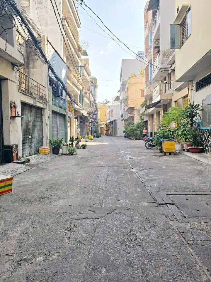 Nhà 5 tầng quận 11, 66m², hơn 13 tỷ - Đầu tư sinh lời ngay!