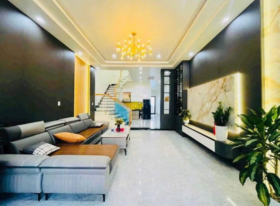 Nhà 2 tầng KĐT Phú Mỹ Thượng, TP Huế 105m² giá 3.5 tỷ - Đầy đủ nội thất, sẵn sàng vào ở!
