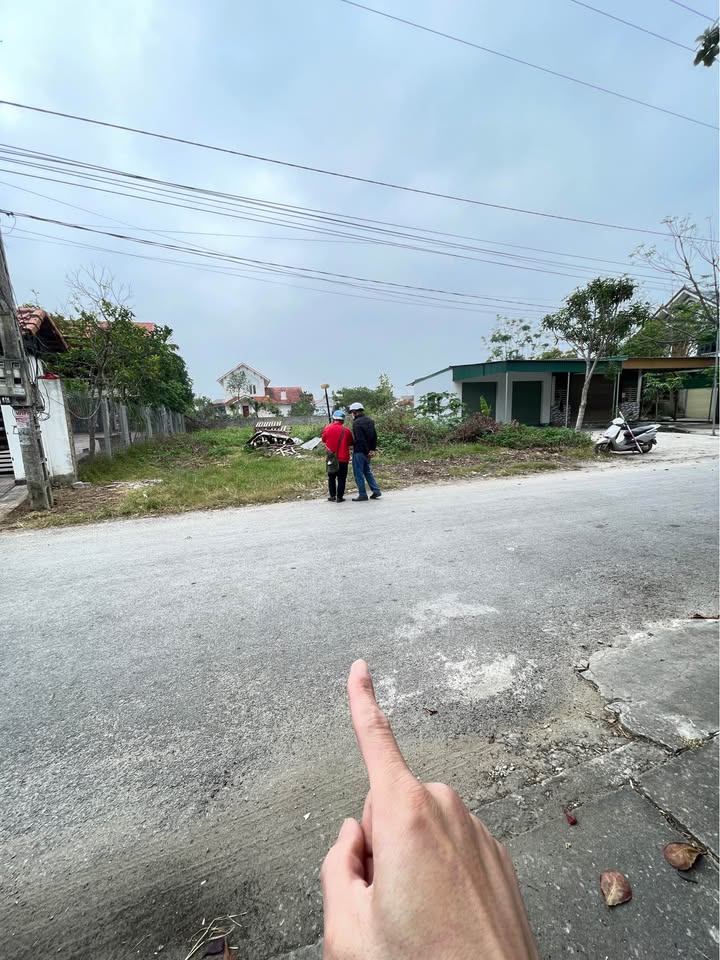 Đất đẹp tại đường Lê Viết Thuật, Vinh 160m² giá 4 tỷ - Tiềm năng đầu tư sinh lời!