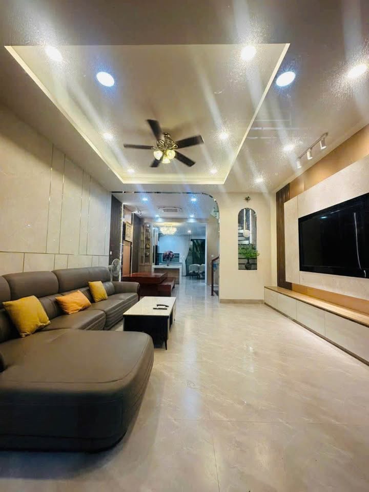 Cho thuê townhouse Mỹ Gia The Capella 270m² giá 30 triệu - Nhà mới đẹp, nội thất đầy đủ!