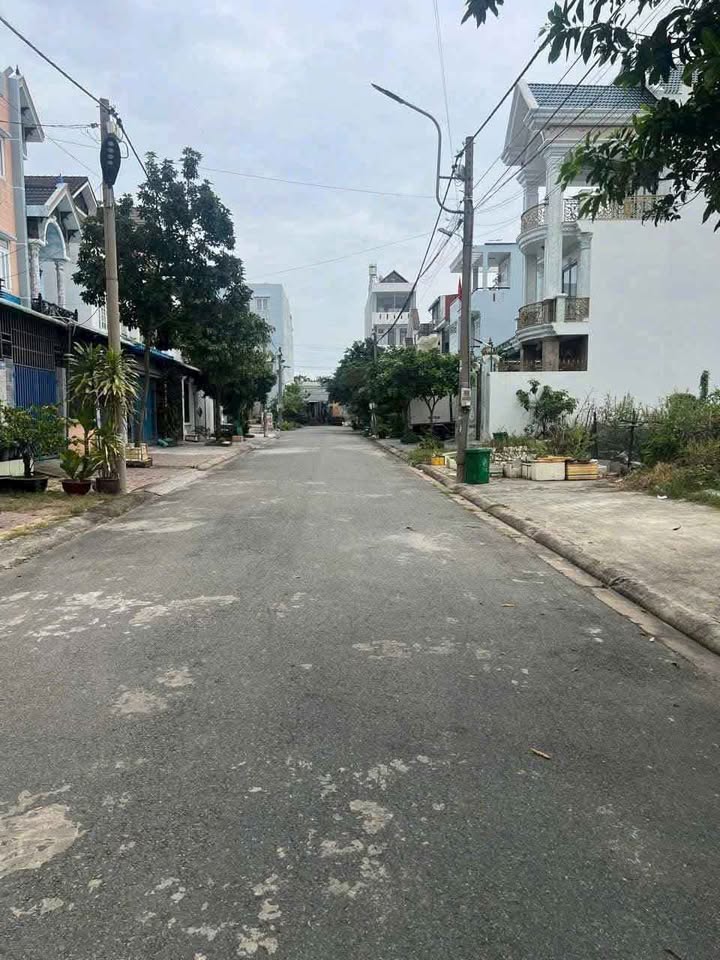 Đất Phước Tân 72m² giá 1.58 tỷ - Sổ đỏ chính chủ, thổ cư 100%!