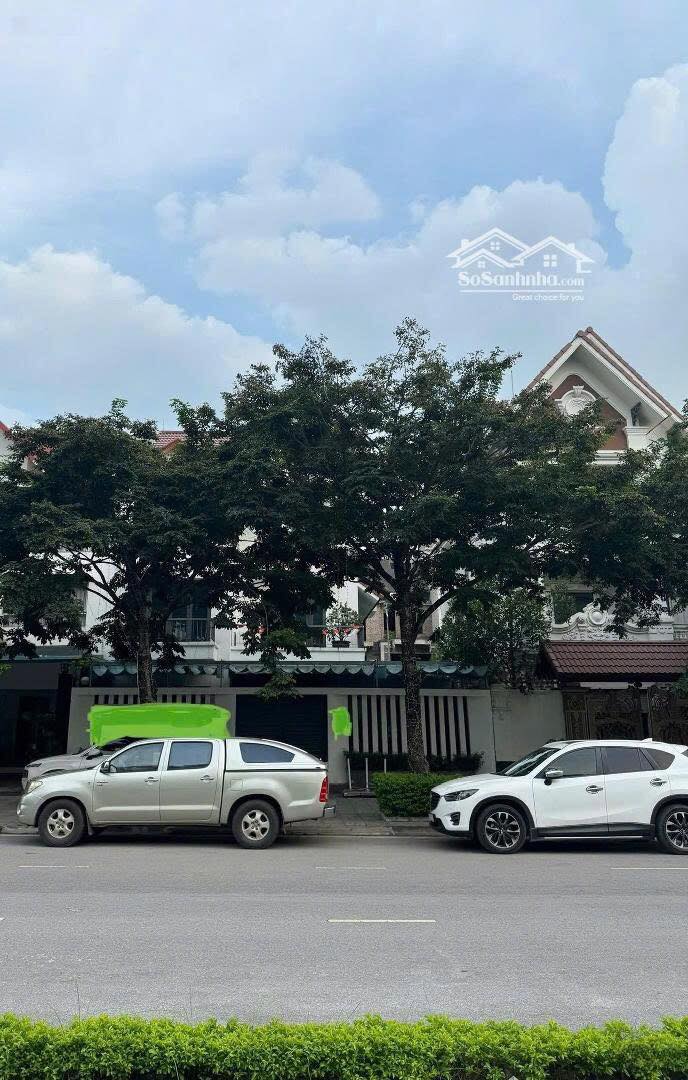 Cho Thuê Nhà 3 Tầng Biệt Thự Thành Phố Giao Lưu 200m² - Phù Hợp Làm Văn Phòng!