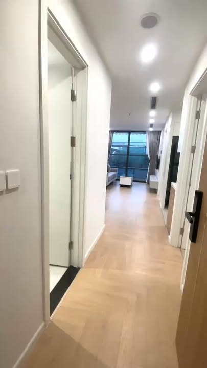 Căn hộ 2PN 2VS Đường Láng 90m² giá 20 triệu - Full nội thất, sẵn sàng vào ở!