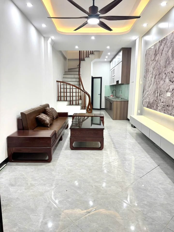 Nhà phố Di Ái Hoài Đức 30m² giá 4 tỷ - Sổ đỏ chính chủ, vị trí đắc địa!