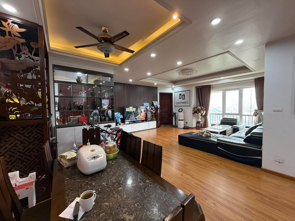 Căn hộ OCT3A Xuân Đỉnh 162m² giá 11 tỷ - Thiết kế ánh sáng tự nhiên tuyệt đẹp!