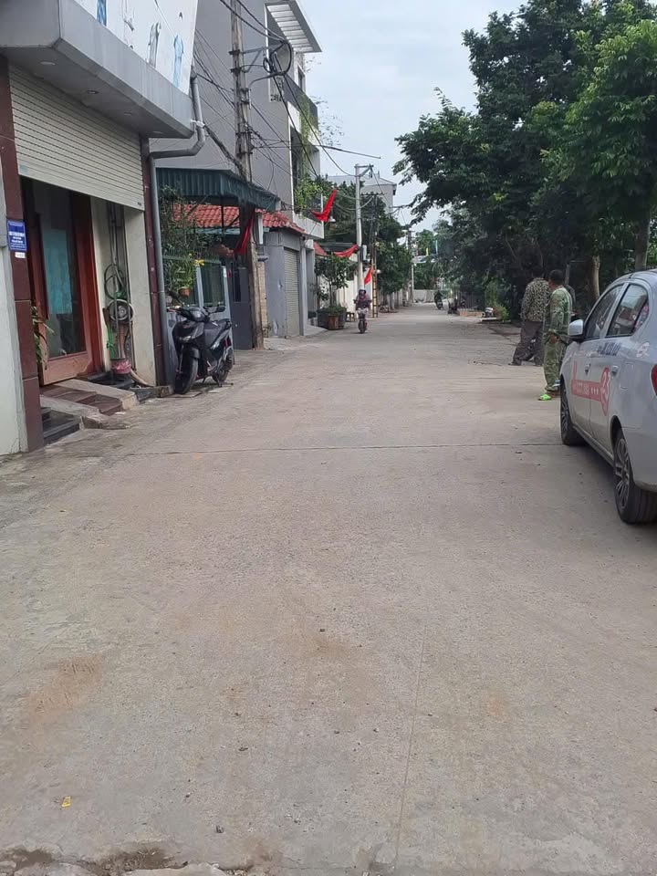 Nhà riêng Dục Nội, Đông Anh 50m² giá 3 tỷ - Đường thông, ô tô đỗ cửa!