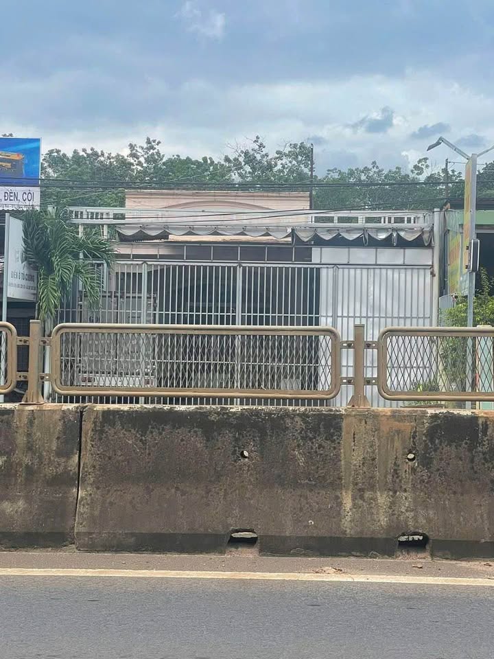 Đất mặt tiền đường 21/4, phường Hàn Gòn, Long Khánh 549m² giá 7.2 tỷ - Đầu tư sinh lời!