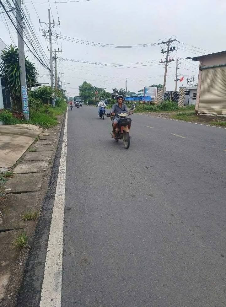 Warehouse đường Quốc lộ N2, Đức Hòa, Long An 500m² giá 9.5 tỷ - Kinh doanh thuận lợi!