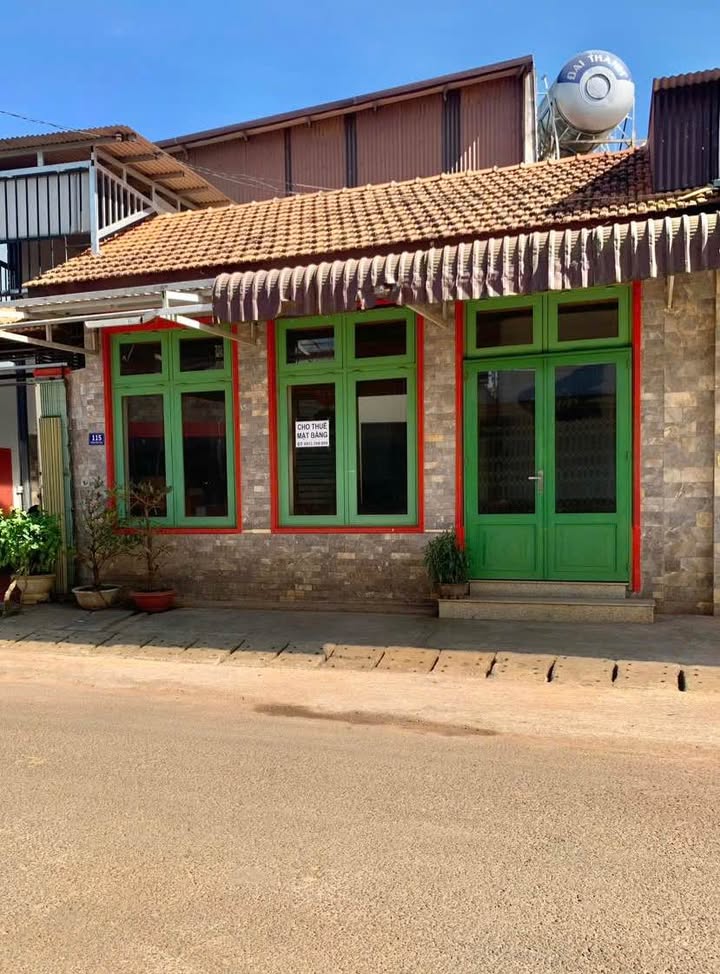 Mặt bằng kinh doanh cho thuê tại đường Phạm Hùng, Đức Trọng - Giá 3 triệu/tháng