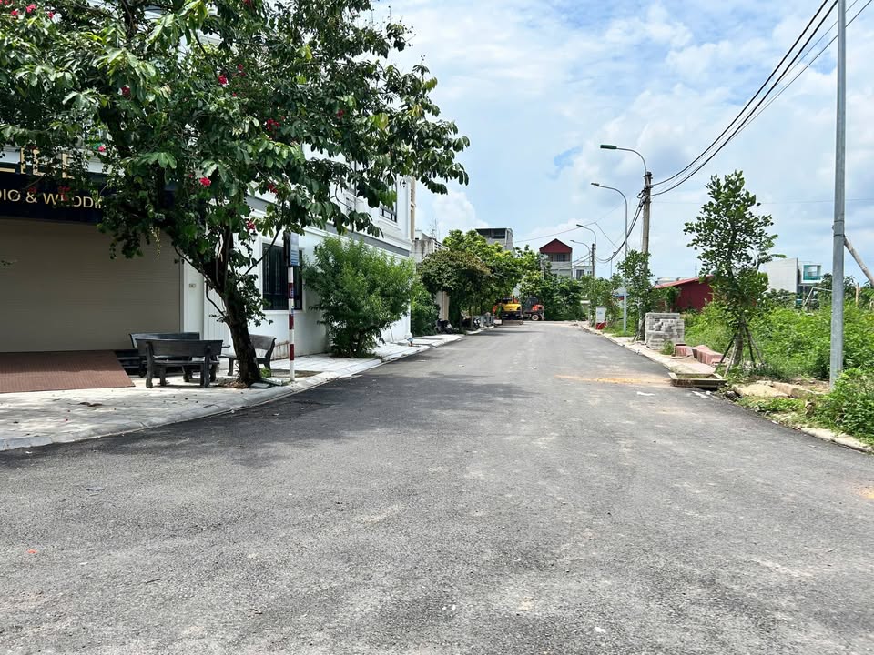 Đất phân lô chính chủ Vĩnh Yên 100m² - Hướng Đông Nam, thuận lợi đầu tư!