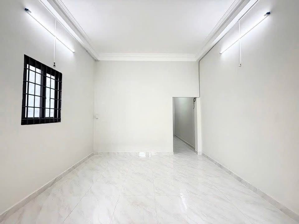 Căn hộ Khu Celadon Tân Phú 62m² giá 6 tỷ - Sổ đỏ chính chủ, tiện ích đầy đủ!