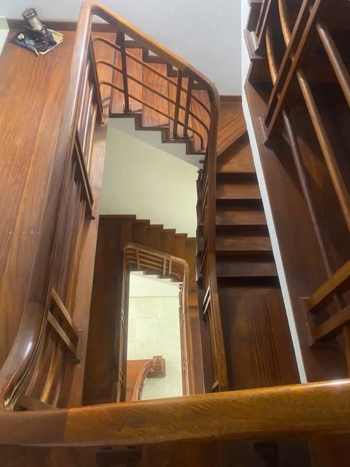 Nhà 4 tầng Phạm Du, Vĩnh Yên 104m² giá thỏa thuận - Tiềm năng kinh doanh lớn!