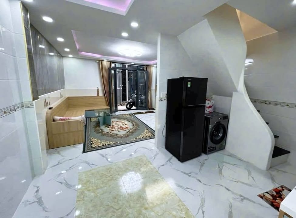 Nhà 2 tầng tại Phú Thuận, 48m² giá chỉ 3 tỷ - Sổ hồng hoàn công!