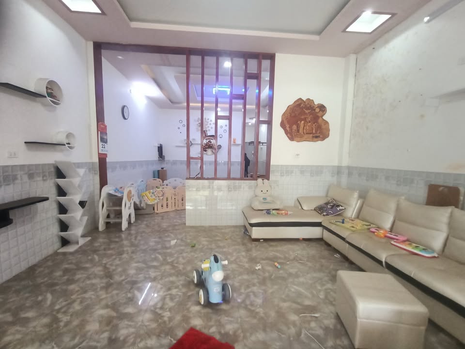 Nhà mặt tiền kinh doanh tại Liên Nghĩa 125m² giá 3.8 tỷ - Đầu tư sinh lời cao!