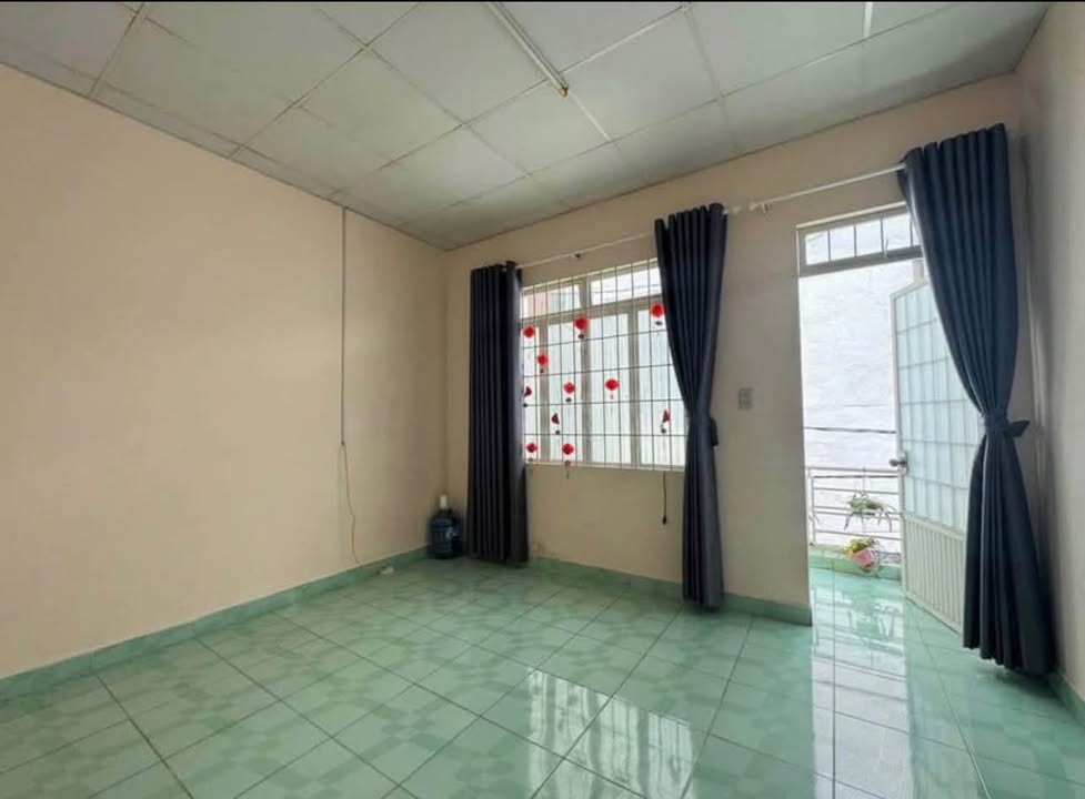 Nhà phố đường Hải Thượng, Đà Lạt 36m² giá chỉ 4.2 tỷ - Khu trung tâm sầm uất!