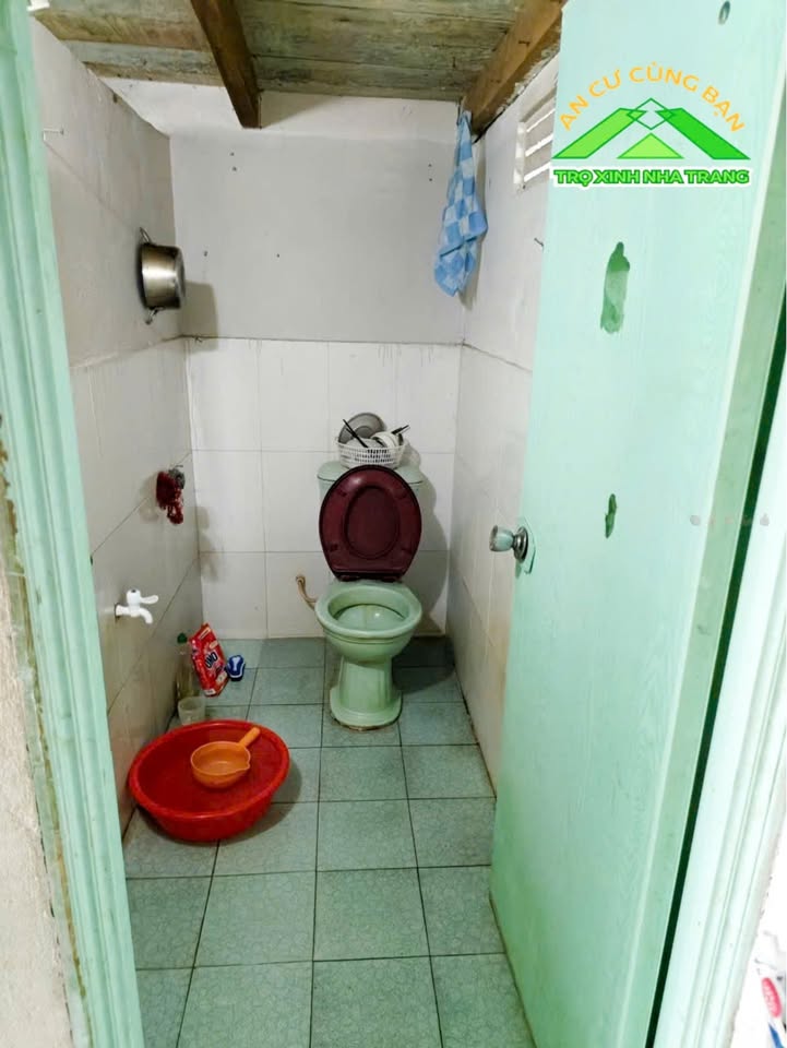 Phòng trọ Nha Trang đường Nguyễn Xiển chỉ 900k - Giá rẻ, tự do giờ giấc!