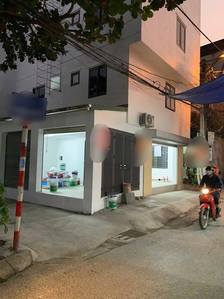 Cho thuê mặt bằng kinh doanh mặt phố Phú Kiều 45m² giá 9.5 triệu - Lô góc 2 mặt tiền, vỉa hè rộng!