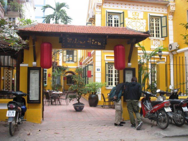 Biệt thự cho thuê Chân Cầm Hoàn Kiếm 800m² giá 250 triệu - Phù hợp chuỗi ẩm thực lớn!