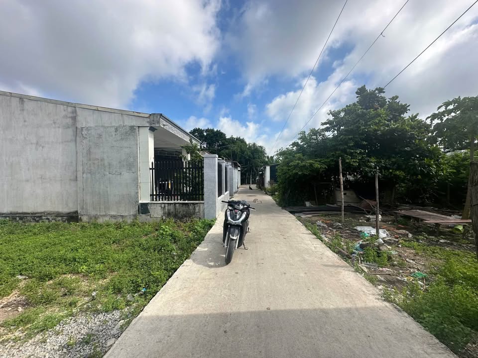 Nhà phố Trảng Bàng 144m² giá 1.6 tỷ - Dân cư đông đúc, tiện ích đầy đủ!