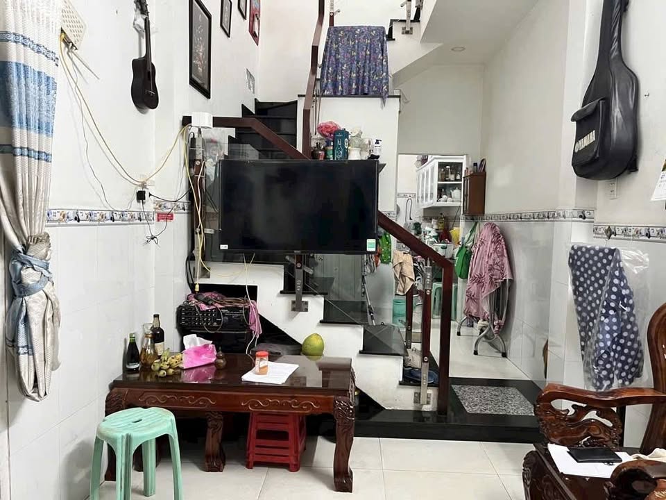 Nhà phố Bình Tân 40m² giá 2.2 tỷ - Sổ hồng chính chủ, bán gấp!