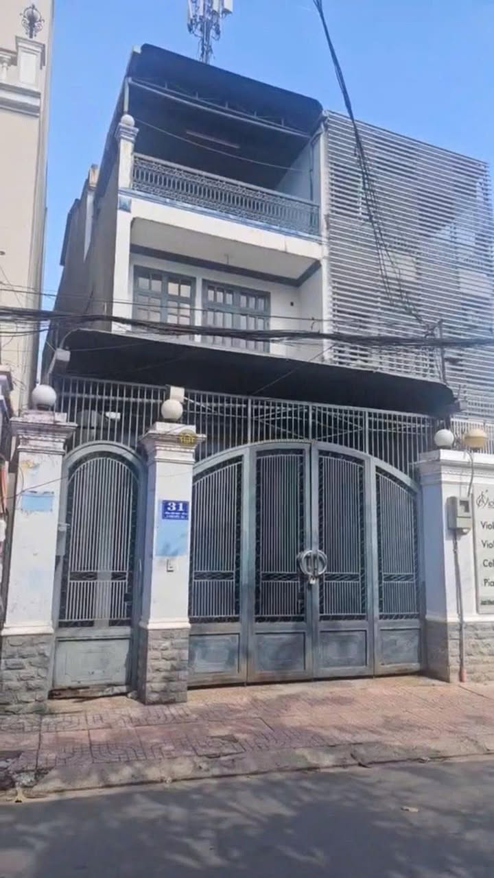 FrontHouse mặt tiền Tống Hữu Định, Q2, 102m² giá 27 tỷ - Đầu tư sinh lời lý tưởng!