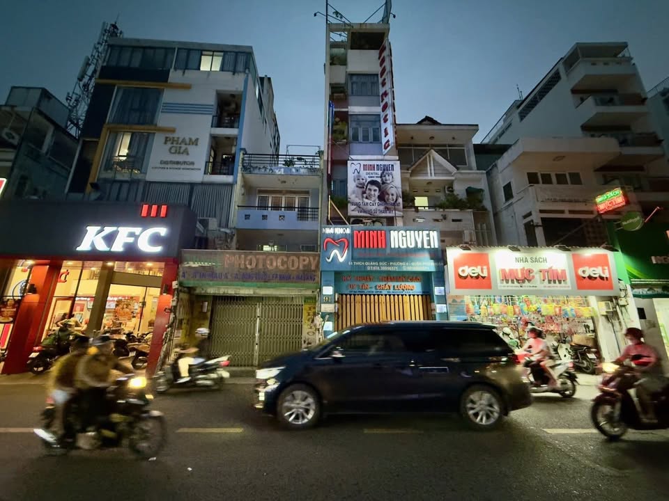 Nhà 2 tầng hẻm ô tô Thích Quảng Đức, Phú Nhuận 154m² giá 19 tỷ - Đầu tư sinh lời lý tưởng!