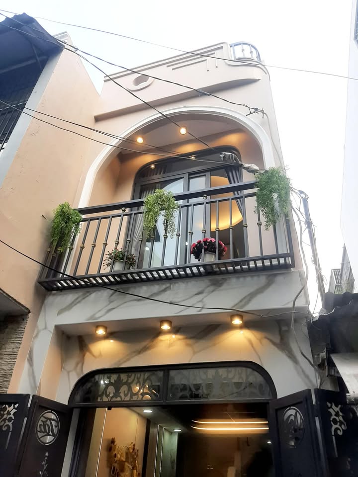 Nhà phố Huỳnh Văn Nghệ, Tân Bình 31m² giá 4.8 tỷ - Ô tô vào tận nơi!