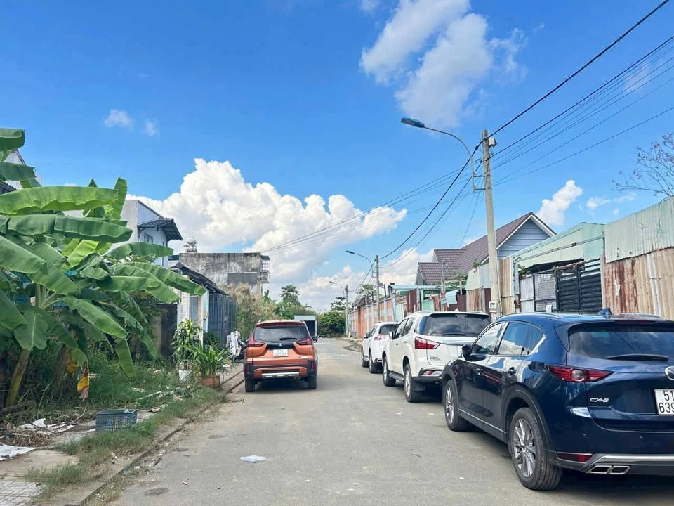 Lô đất Thủ Đức 78m² giá 3.65 tỷ - Vị trí thuận lợi gần chợ Long Trường!