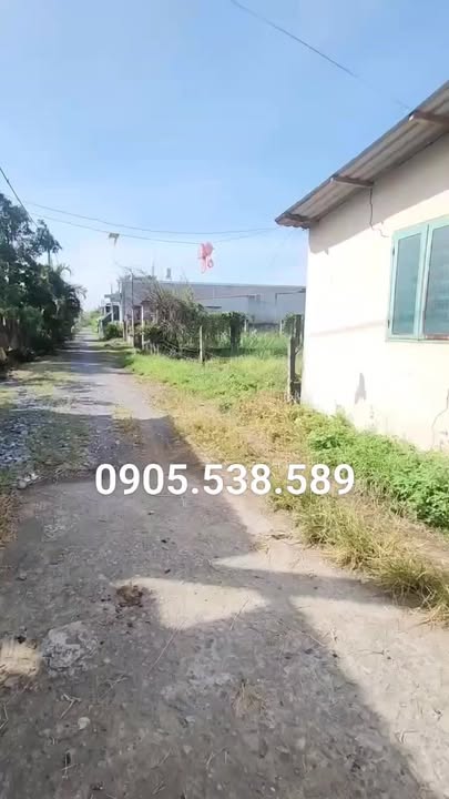 Đất tặng nhà cấp 4 tại Tân Thạnh Đông, Củ Chi 230m² chỉ 2,4 tỷ - Đầu tư sinh lời cao!