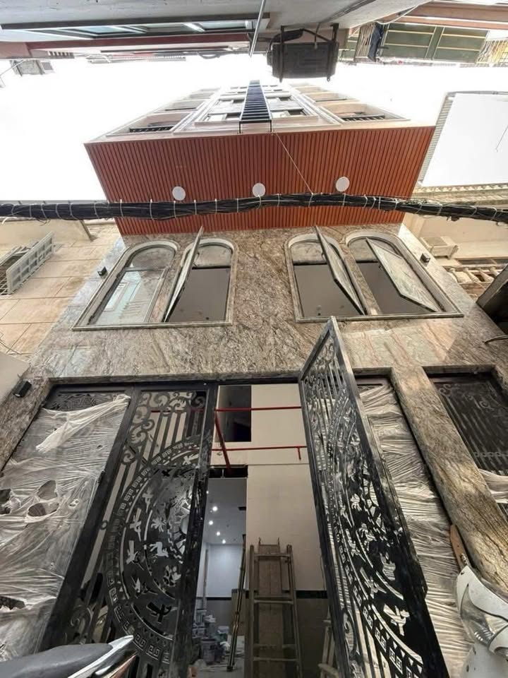 Nhà 7 tầng Pháo Đài Láng Đống Đa 80m² giá 26 tỷ - Đầu tư sinh lời tuyệt vời!