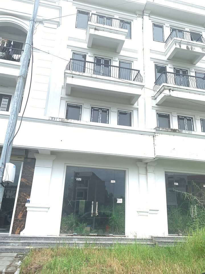 Nhà cho thuê tại Khu đô thị VPIT Vĩnh Yên 10 triệu - Chính chủ, xây thô tiện lợi!