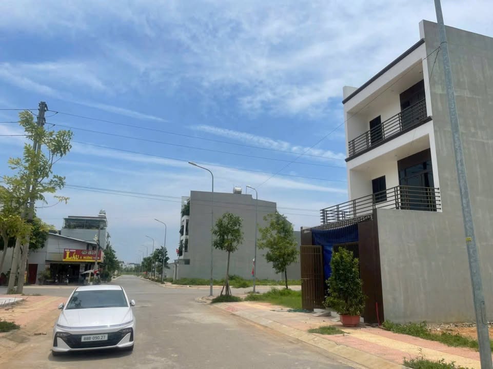 Đất nền KĐT Nam Vĩnh Yên 108m² giá 4.1 tỷ - Pháp lý rõ ràng, đầu tư sinh lời!