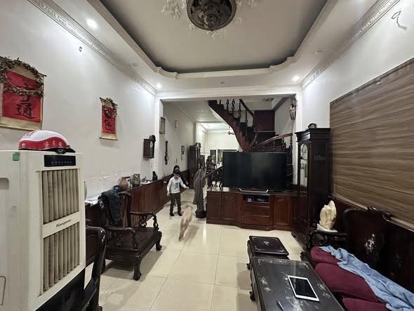 Nhà nguyên căn 5 tầng ngõ 69 Trung Liệt Đống Đa 60m² giá 15 triệu - Chỉ việc vào ở ngay!