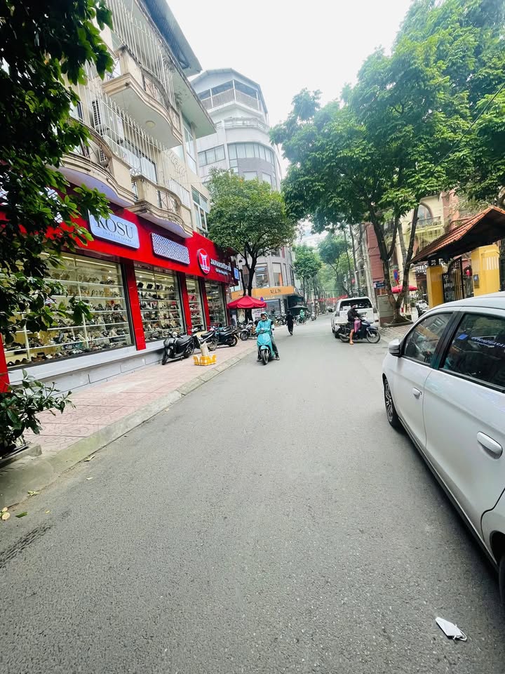 Cho thuê nhà phố Đỗ Quang, Cầu Giấy 50m² giá 32 triệu - Vị trí kinh doanh lý tưởng!