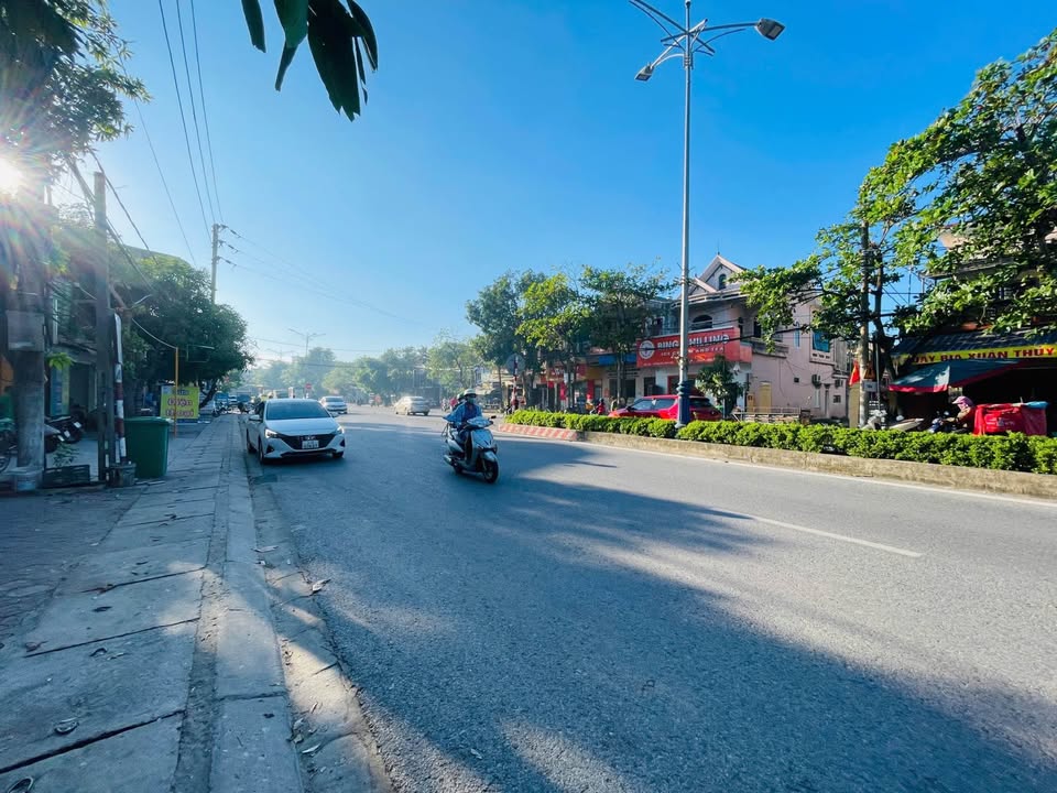 Nhà mặt tiền đường 36M tại phường Cửa Nam, Vinh 100m² giá 8 tỷ - Đầu tư sinh lời ngay!