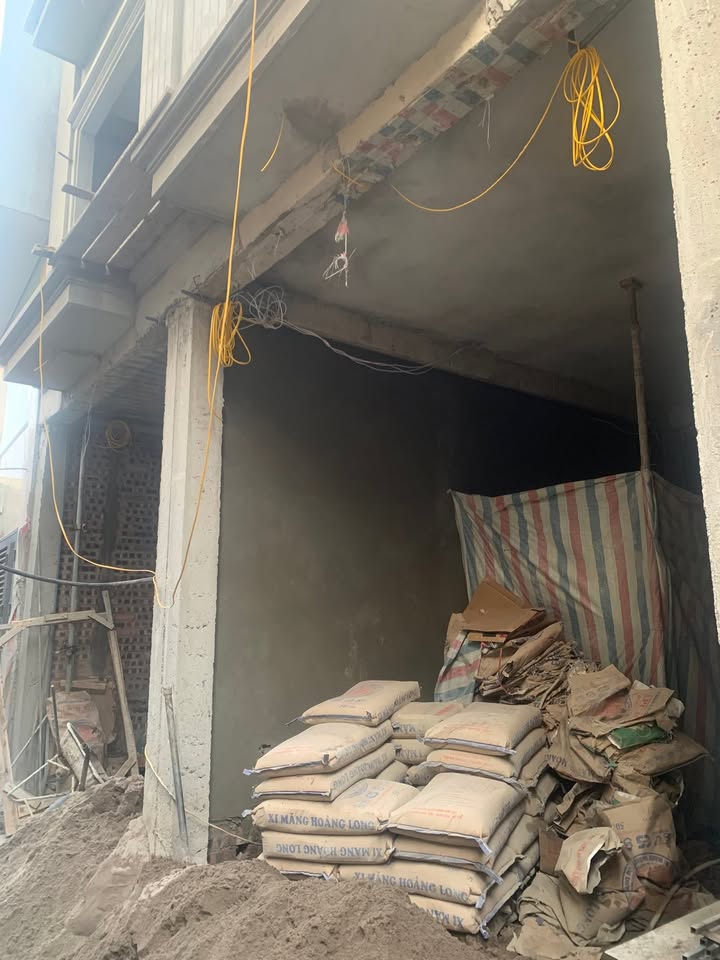 Nhà 5 tầng Tây Mỗ 32m² giá 7.79 tỷ - Ô tô đỗ cửa, sổ đỏ đẹp!