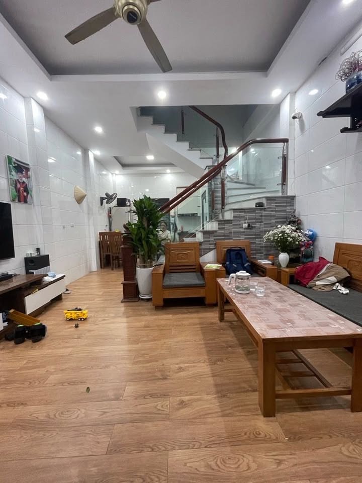 Nhà phố Định Công Hạ 48m² giá 3 tỷ - Thiết kế đẹp, sẵn sàng ở ngay!