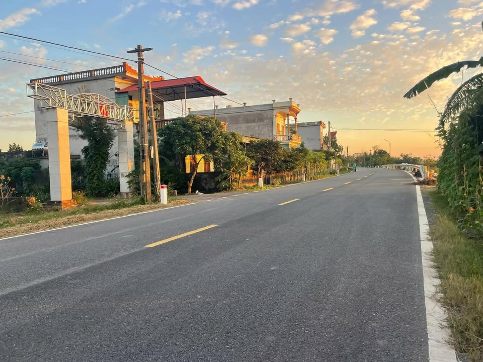 Đất nền Quang Minh, Kiến Xương, Thái Bình 100m² giá chỉ 1 tỷ - Cơ hội đầu tư hấp dẫn!