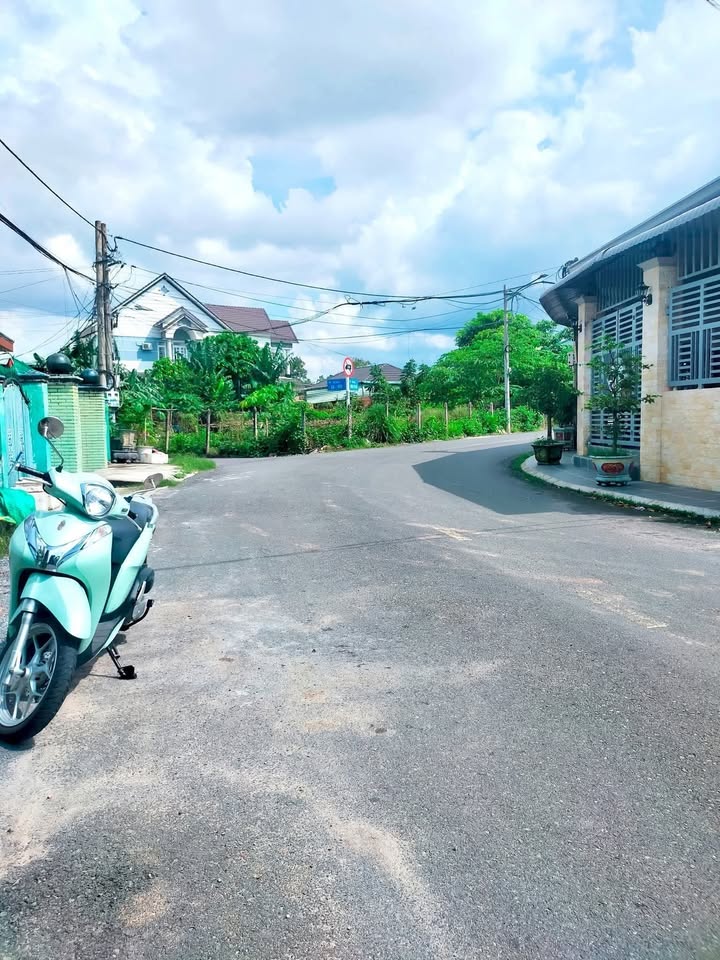 Mặt tiền đường Huỳnh Thị Chấu, Bến Cát 112m² giá 2.59 tỷ - Kinh doanh đắc địa!