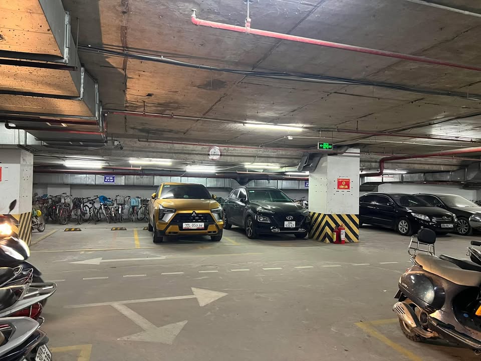 Chung cư Bộ Công An Hoàng Mai 83m² giá 4.1 tỷ - Sổ đỏ chính chủ chờ cấp!