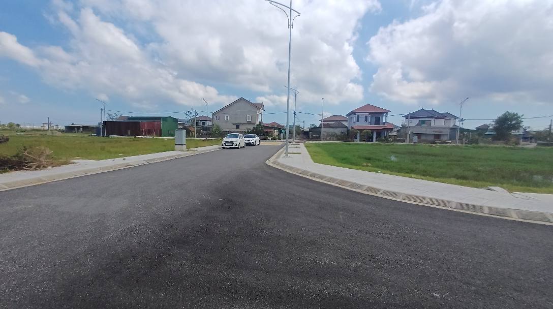 Đất nền phường Trần Phú, TP Hà Tĩnh 152m² giá 2.8 tỷ - Hướng Tây Nam, vị trí thuận lợi!