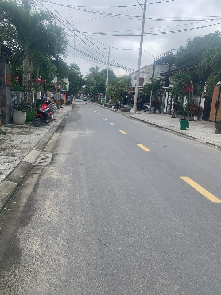 Bán đất tặng nhà cấp 4 Đà Nẵng 400m² - Cách bãi biển An Bàn 3 phút đi bộ!