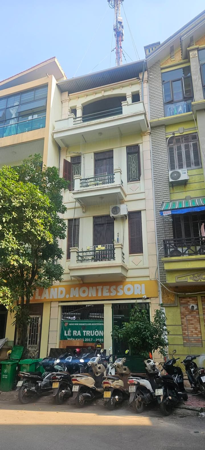 Nhà phố 4 tầng mặt tiền Hoàng Ngọc Phách 75m² giá 13 tỷ - Vị trí đắc địa tại Bắc Ninh!