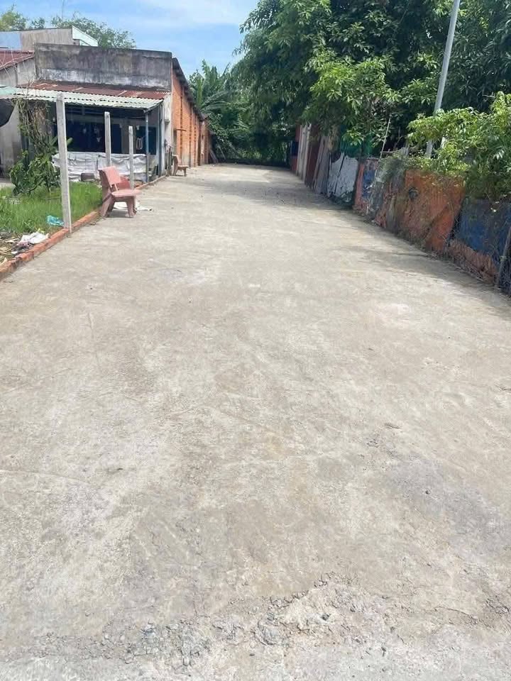 Đất thổ cư Lái Thiêu 197m² giá 4 tỷ - Sổ hồng đầy đủ, ngay sau siêu thị Lotte!