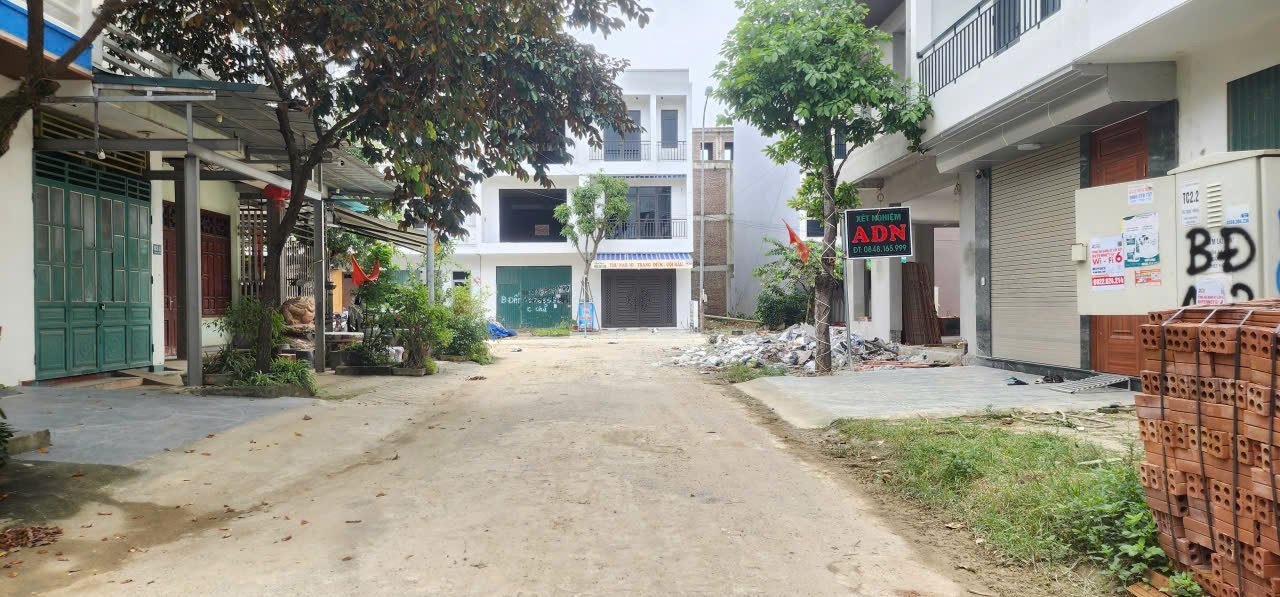 Nhà thô 3 tầng tại Đông Hải, Thanh Hóa, 80m² giá 3 tỷ - Tiện ích đầy đủ!