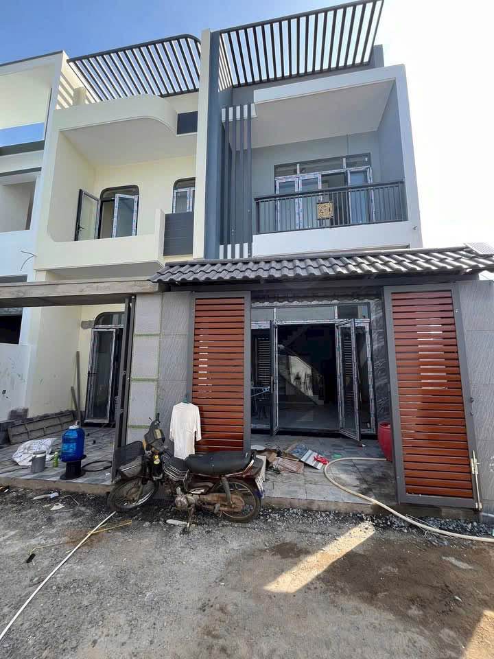 Nhà 1 trệt 1 lầu mới xây tại Biên Hòa 67m² giá 2.65 tỷ - Sổ đỏ chính chủ!