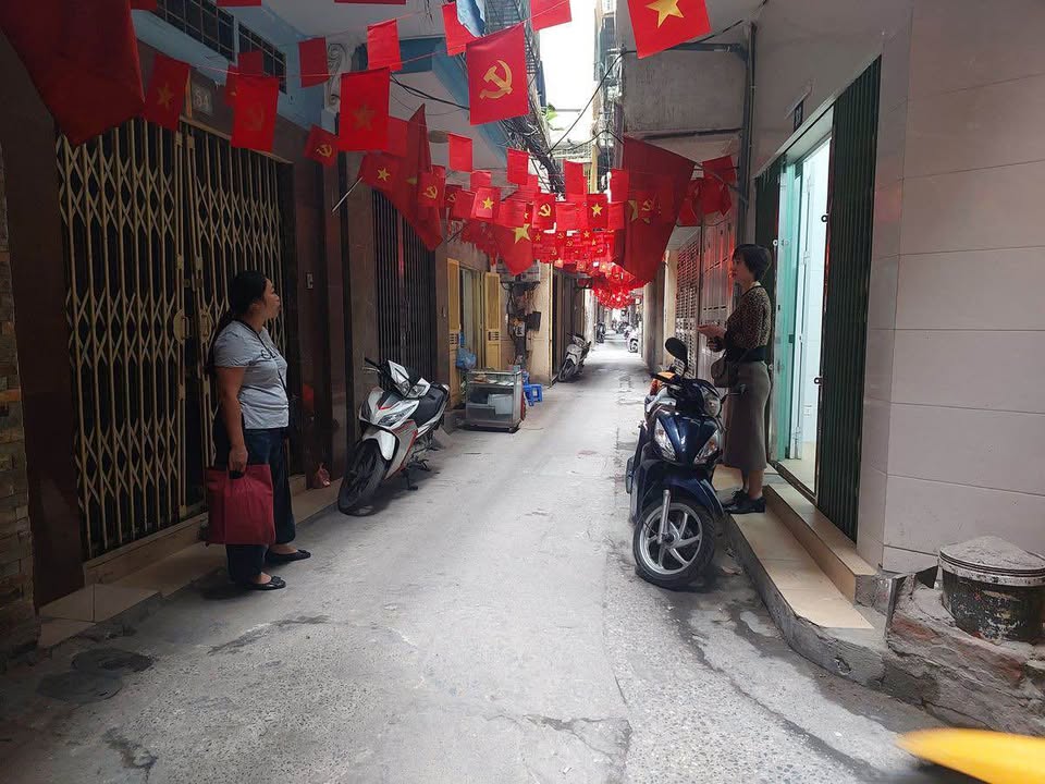 Nhà phố 4 tầng tại Ngõ Thịnh Hào 3, Đống Đa, 22m² giá 6.2 tỷ - Kinh doanh sầm uất!