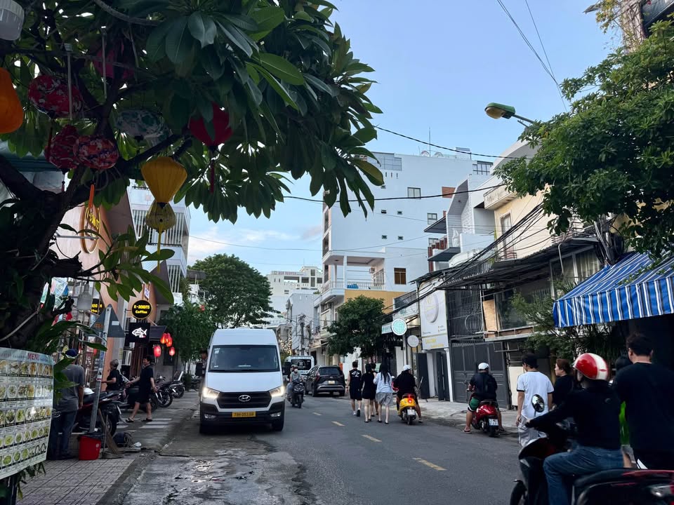 Cho thuê nhà mặt tiền kinh doanh Trịnh Phong 141m² giá 30 triệu - Vị trí đắc địa tại Nha Trang!